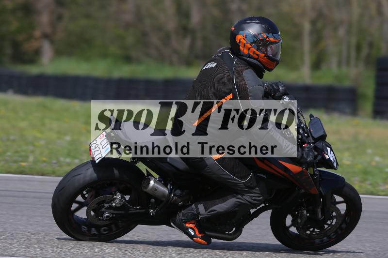 /Archiv-2023/10 21.04.2023 Discover the Bike ADR/Bike 2 gelb/53